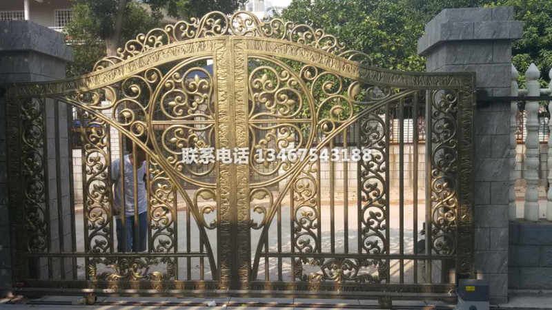 一次性澆鑄大門及圍欄 